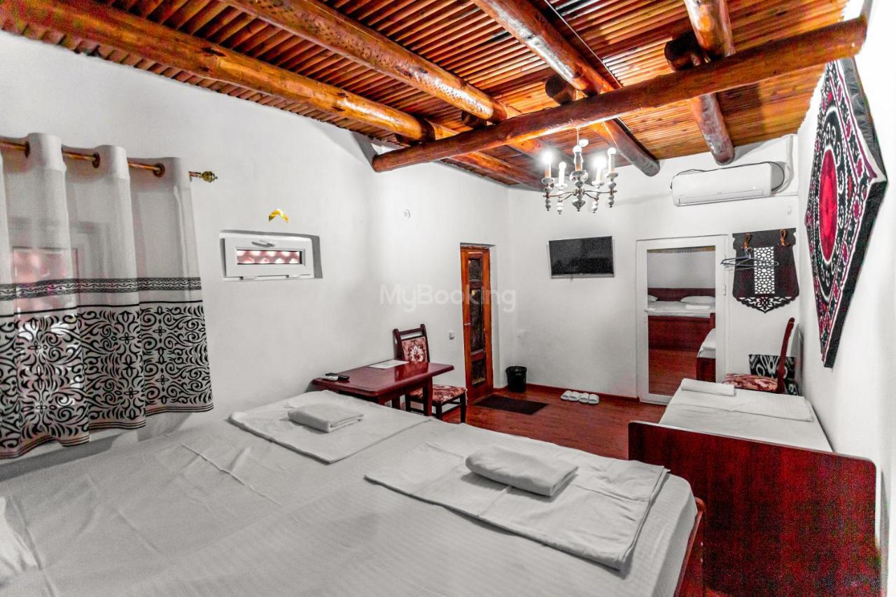 Okhun Madrasah15Th-16Th Century Hotel Bukhara Eksteriør billede