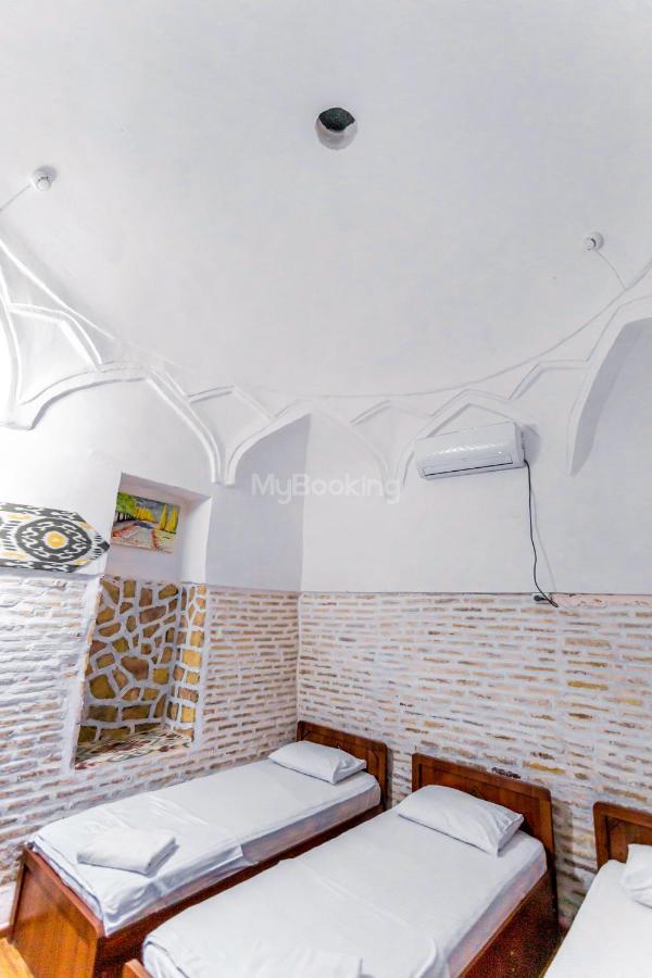 Okhun Madrasah15Th-16Th Century Hotel Bukhara Eksteriør billede